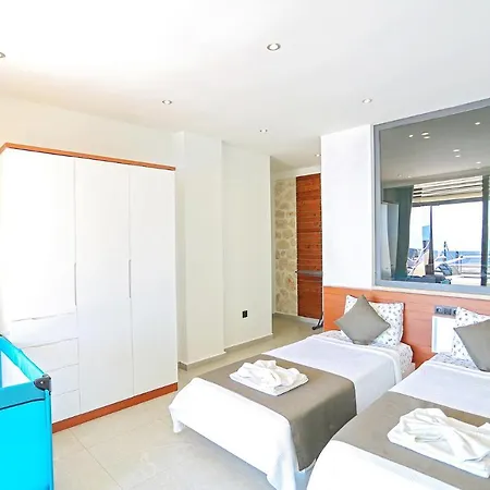 Willa Ada 4 Sleeps Isolated And Heated Pool *