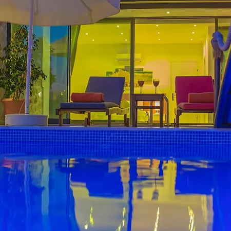 Willa Ada 4 Sleeps Isolated And Heated Pool Kaş