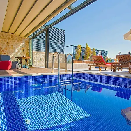 Willa Ada 4 Sleeps Isolated And Heated Pool