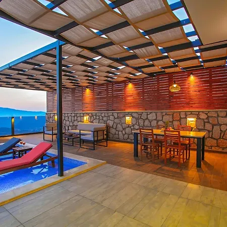 Willa Ada 4 Sleeps Isolated And Heated Pool Kaş