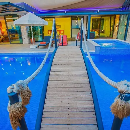Willa Ada 4 Sleeps Isolated And Heated Pool *