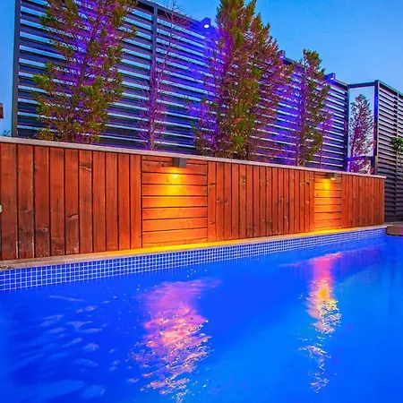 Ada 4 Sleeps Isolated And Heated Pool Kaş