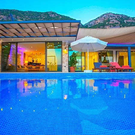 Ada 4 Sleeps Isolated And Heated Pool Kaş