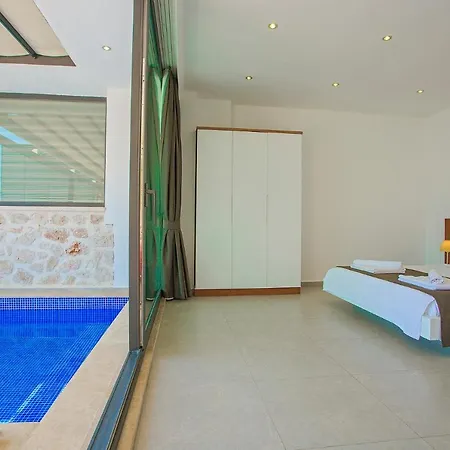 Ada 4 Sleeps Isolated And Heated Pool Kaş